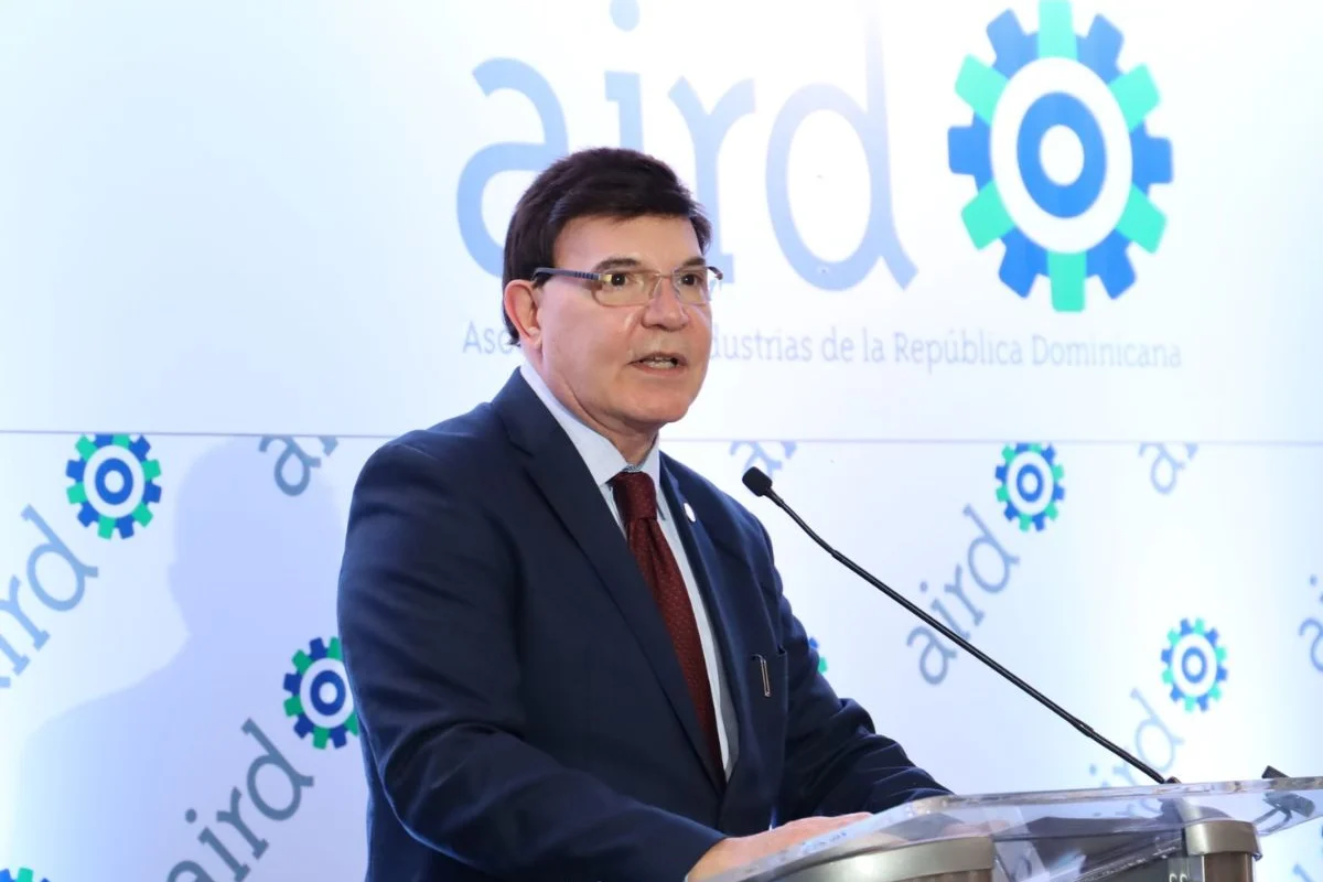 AIRD exige diálogo ante la Reforma Fiscal: advierte impacto negativo en industrias clave