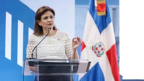 Raquel Peña destaca la importancia de un consenso político ante la crisis migratoria haitiana