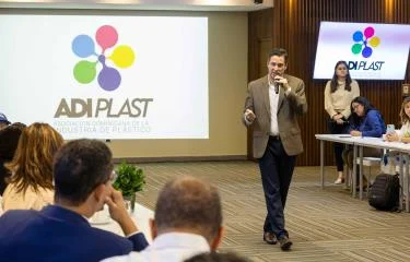 El sector industrial del plástico reitera su oposición a la eliminación del producto