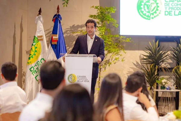 Ministerio Público arresta a Ángel Martínez por difamación e injuria