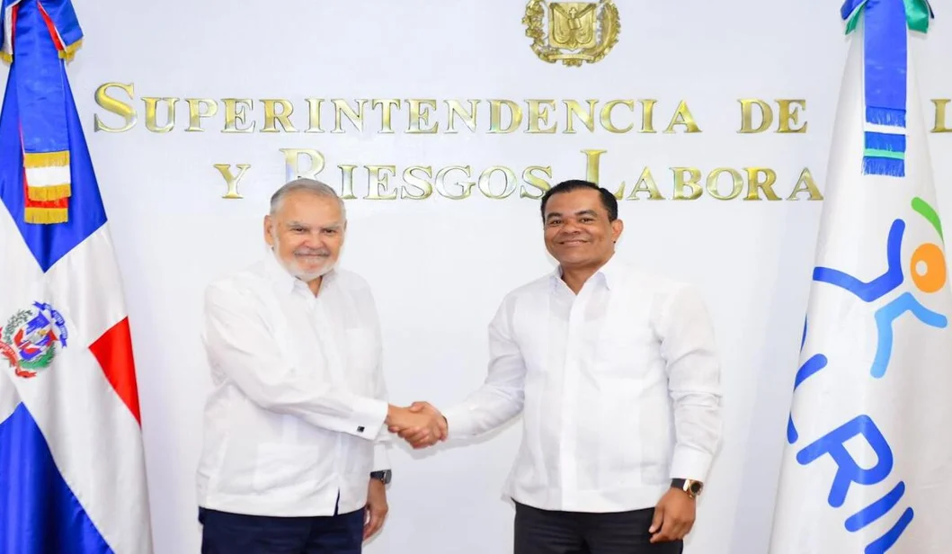 DIDA y Sisalril acuerdan protocolo para atender quejas y reclamos de afiliados a la seguridad social