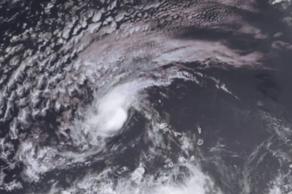 Tormenta Tropical Erin se mantiene firme en el Atlántico y podría convertirse en huracán