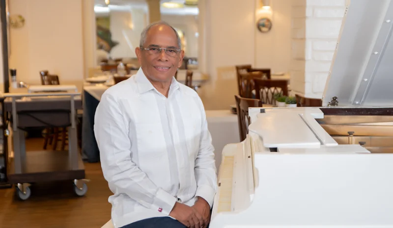 Abinader designa a Onésimo González como director de la OMSA