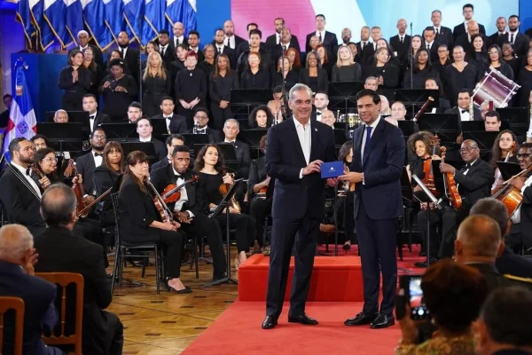 Gobierno presenta nueva grabación del Himno Nacional Dominicano
