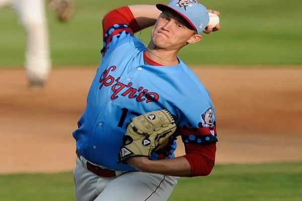 Gigantes del Cibao anuncian al lanzador Scott Engler