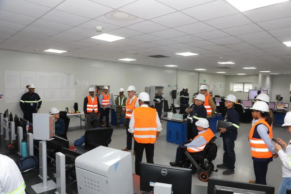 Abinader recorrió Punta Catalina para verificar avances en reparación de caldera de la planta