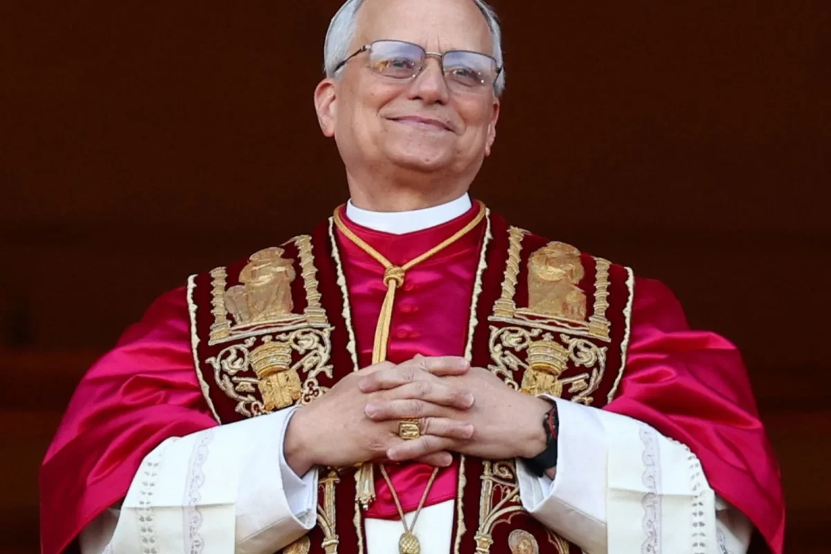 El papa pide suplicar a Dios para que done paz a todos los pueblos de la Tierra